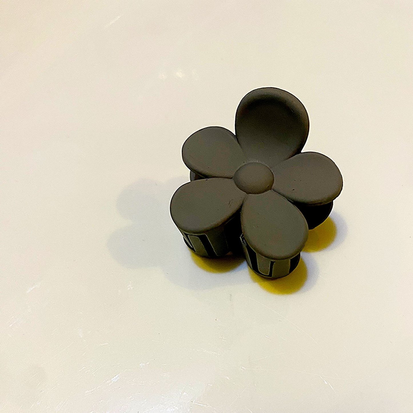 Aesthetic cute floer Hai Claw