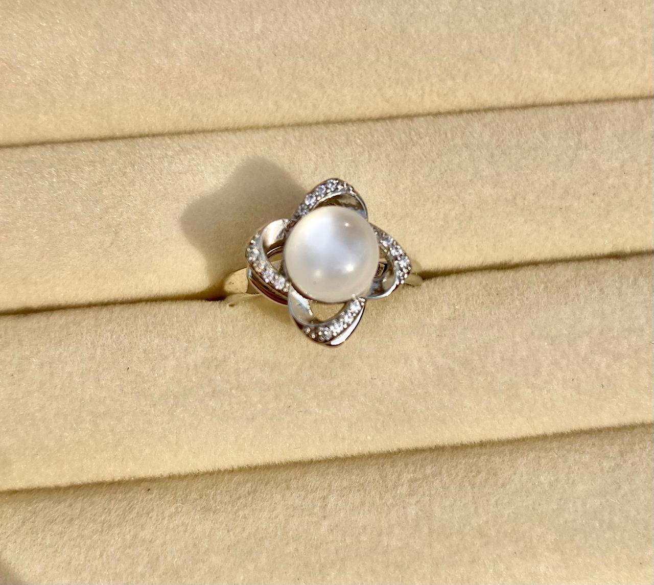 Vintage-Inspired Sterling Silver Solitaire Pearl Ring